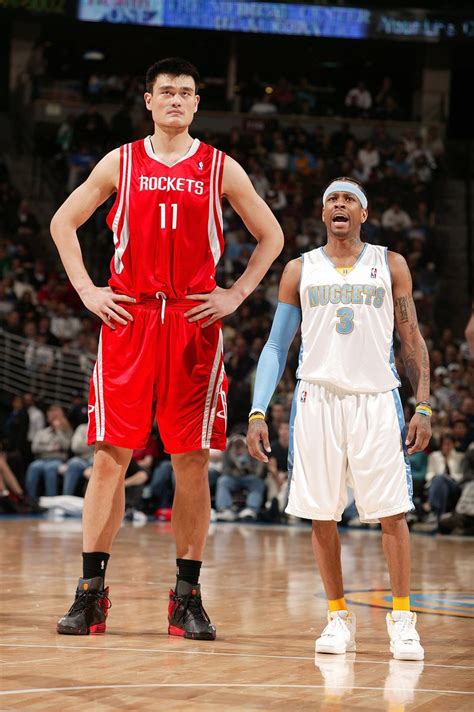 yao ming height in feet and shoe size